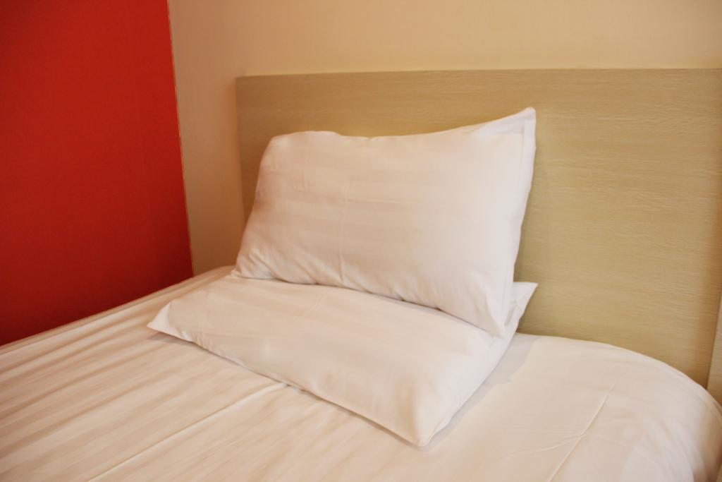 Hanting Hotel Ji'nan Baotuquan Hongjialou Bagian luar foto