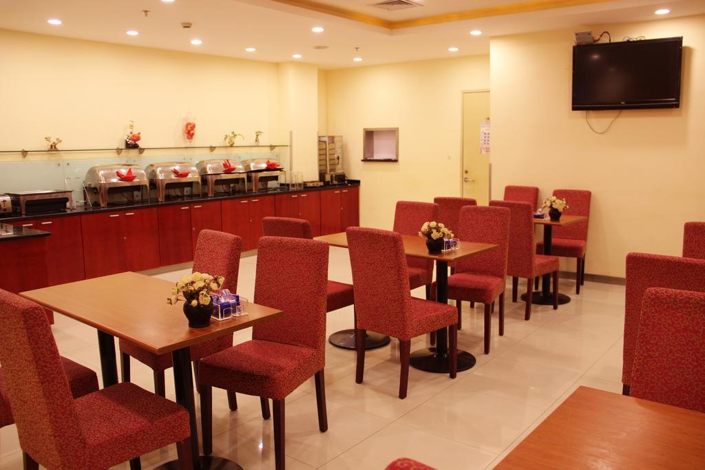 Hanting Hotel Ji'nan Baotuquan Hongjialou Bagian luar foto