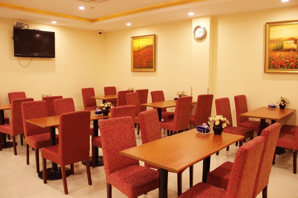 Hanting Hotel Ji'nan Baotuquan Hongjialou Bagian luar foto